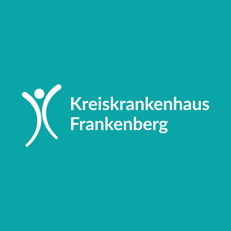 Das Logo des Kreiskrankenhauses mit einem türkisen Hintergrund und weißer Schrift